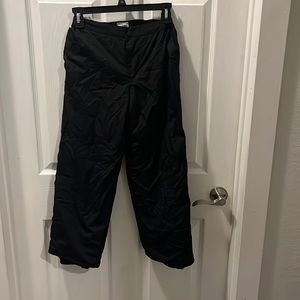 Black snow pants    Size - 10 in girls